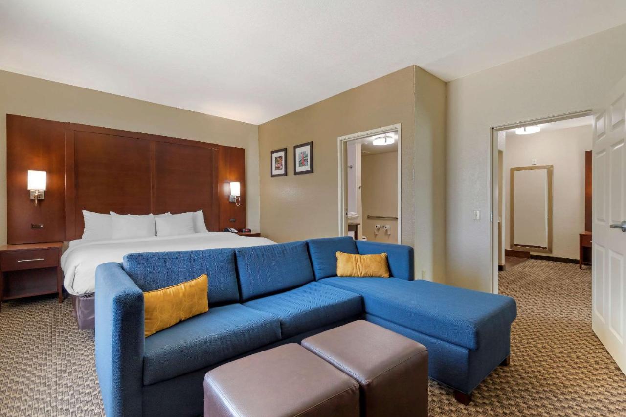 Comfort Inn & Suites Near Six Flags & Medical Center San Antonio Exteriér fotografie