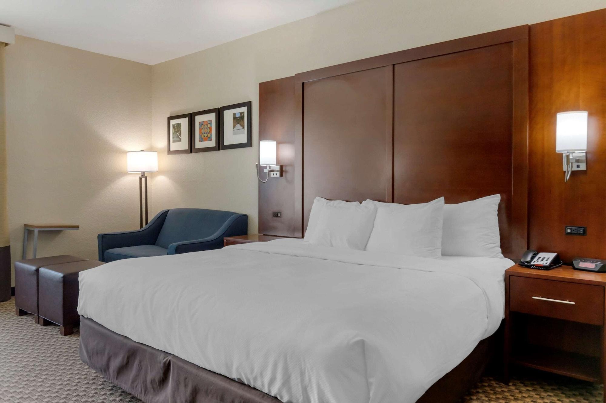 Comfort Inn & Suites Near Six Flags & Medical Center San Antonio Exteriér fotografie