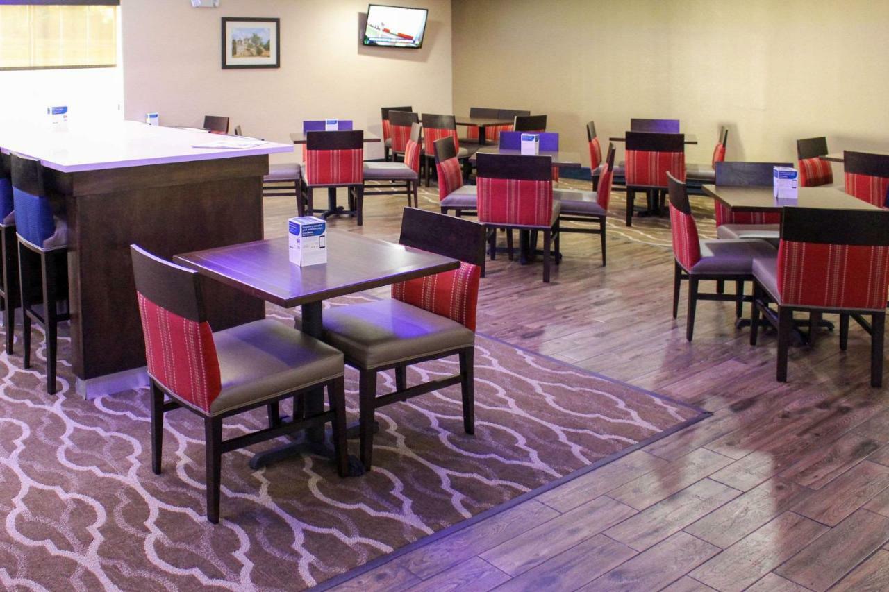 Comfort Inn & Suites Near Six Flags & Medical Center San Antonio Exteriér fotografie